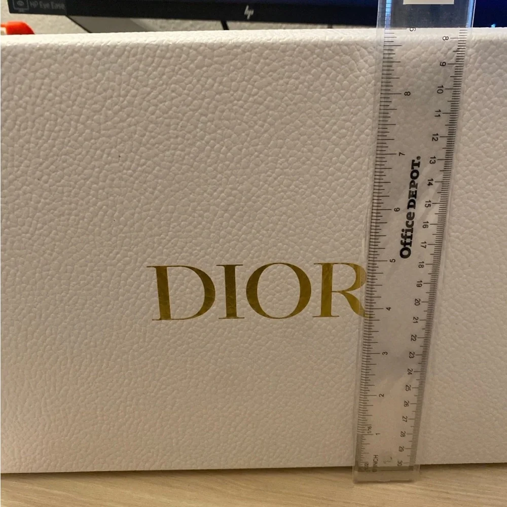 Dior gift box - Picture 6 of 8